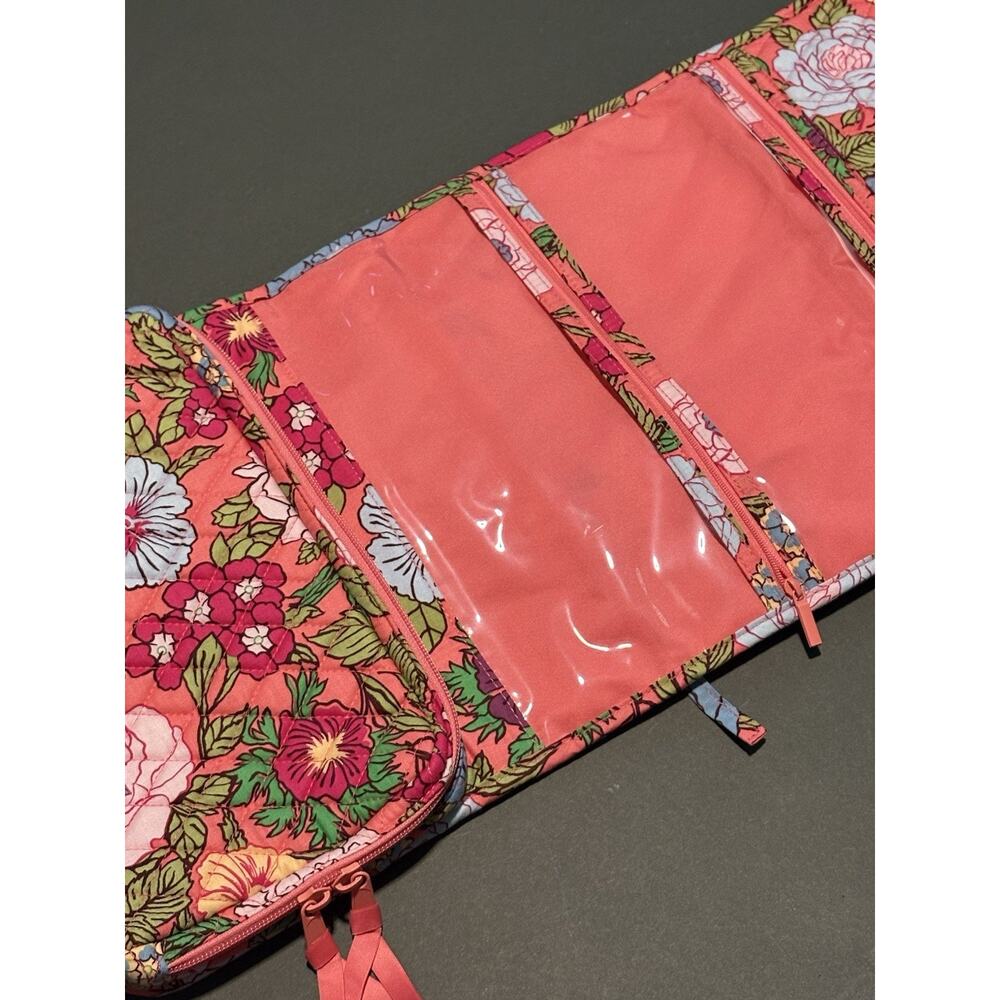 Vera Bradley Vibrant Gardenias Hanging Travel Organizer Toiletries Makeup NWT - Picture 9 of 10